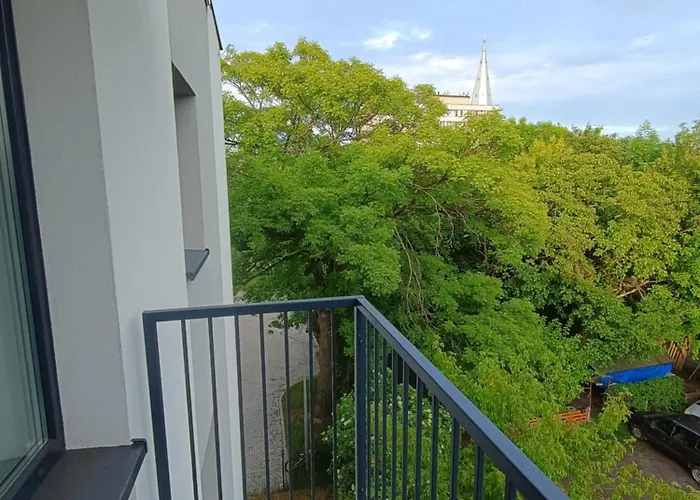 Wolczanska Prywatny Parking W Cenie Lodz